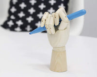 Maniquí de madera de mano para dibujo y exhibición de joyería (7 pulgadas) - Arteztik
