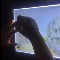 Illuminati - Caja de luz LED para dibujar y rastrear portátil ultrafina de rastreo por USB, A4 brillante mesa de trazado para artistas, viene con brillo regulable - Papel de rastreo - Clip de soporte - Arteztik
