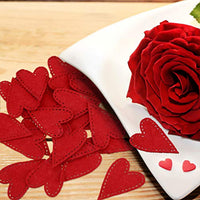 Willbond - 300 pegatinas de fieltro con forma de corazón para el día de San Valentín, Rojo - Arteztik
