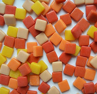 Mosaiko Green Mix 10.58 oz (10.5 onzas) - Azulejos de cristal de mosaico para manualidades, piezas cuadradas manchadas de primera calidad, 0.4 in x 0.4 in, perfecto para decoración del hogar, manualidades de bricolaje, arte de píxeles, juegos infantiles, - Arteztik
