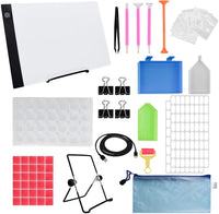 Orionstar 5D Kit de accesorios de pintura con diamantes con almohadilla de luz LED USB A4, rodillo de bordado de diamante, bolígrafo de perforación completa, caja de contenedor, claies, soporte de tablero de iluminación para adultos y niños, 60 unidades - Arteztik
