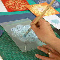 Flor de Rosa plantilla – tarjeta o plástico – A5 5.8 x 8.3 inch – ancho de la flor 5 inch – reutilizable, apto para niños Stencil – Pintura Manualidades, tartas, pared y muebles - Arteztik
