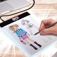 Fashion Angels Fashion Design Light Pad Sketch Set 12521 Light Up Tracing Pad, incluye USB, Ultra Thin Tablet, Multi - Arteztik

