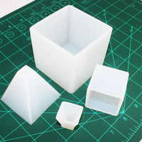 Chistepper - Juego de 4 moldes de silicona para colgar, diseño de cubo de pirámide de resina para bricolaje y colgantes - Arteztik
