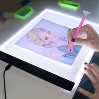 Kit de almohadilla de luz LED A4 de pintura de diamante, cuadro de luz LED de rastreo de artcraft, taladro parcial 5D herramientas de pintura de diamante y kit de accesorios para taladro completo - Arteztik
