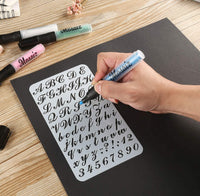 Juego de 400 plantillas de letras del alfabeto para arte y manualidades, tarjetas de Navidad, pintura facial, escritura de diario de balas, dibujo de garabatos, decoración de tela de madera de cristal de roca – plantilla reutilizable 20 hojas de 3.9 x 7.1 - Arteztik
