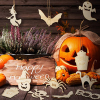 60 piezas de madera para colgar en blanco para Halloween, adornos de madera, recortes de Halloween, manualidades con 60 cuerdas de cordel para decoración de Halloween - Arteztik
